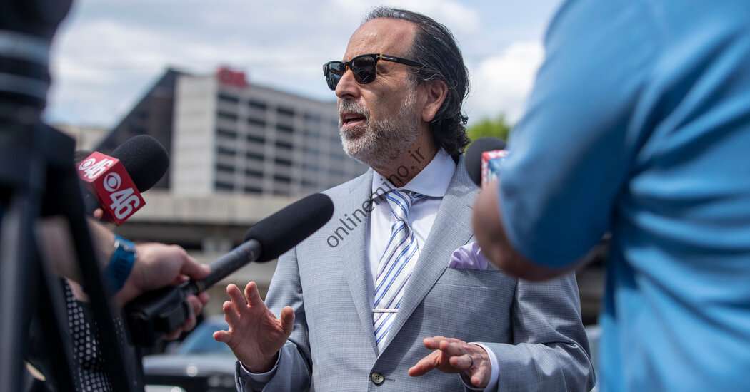 ترامپ وکیل درو فیندلینگ را برای تحقیقات آتلانتا استخدام کرد